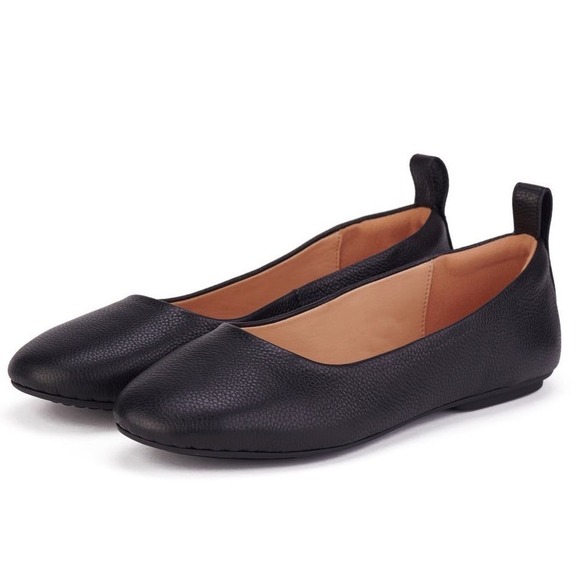 Rollie Shoes - NIB Rollie Ballet Black Tumble Leather Flats Women's Sz 7 EU 38 Luxury ballerina